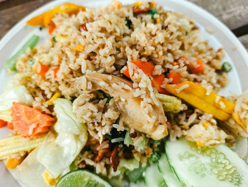 Penilaian Restoran Solaria Dengan Menu Nasi Goreng Favorit